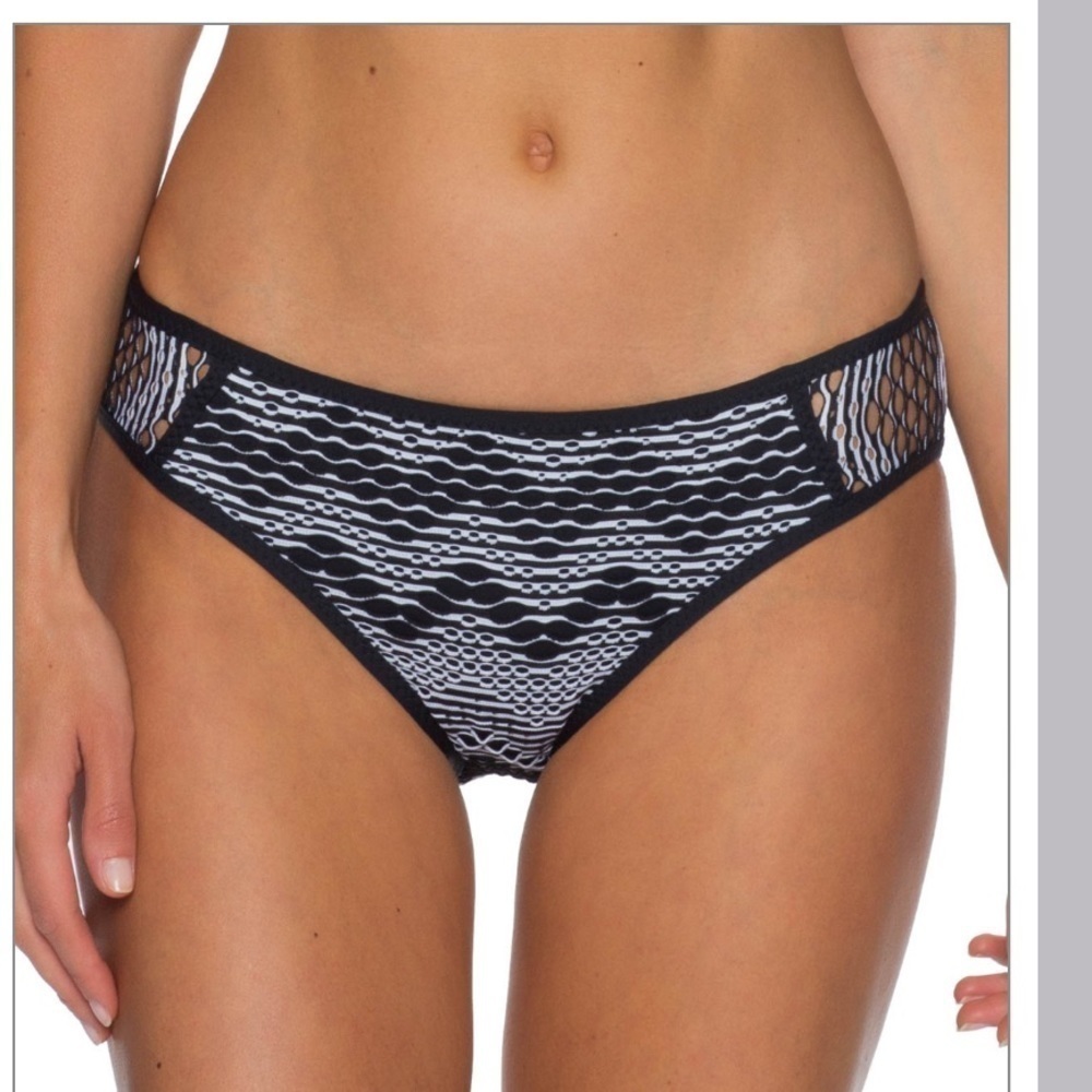 Becca by Rebecca Virtue Black Crochet Tab Side Hipster Bikini Bottom M NWT